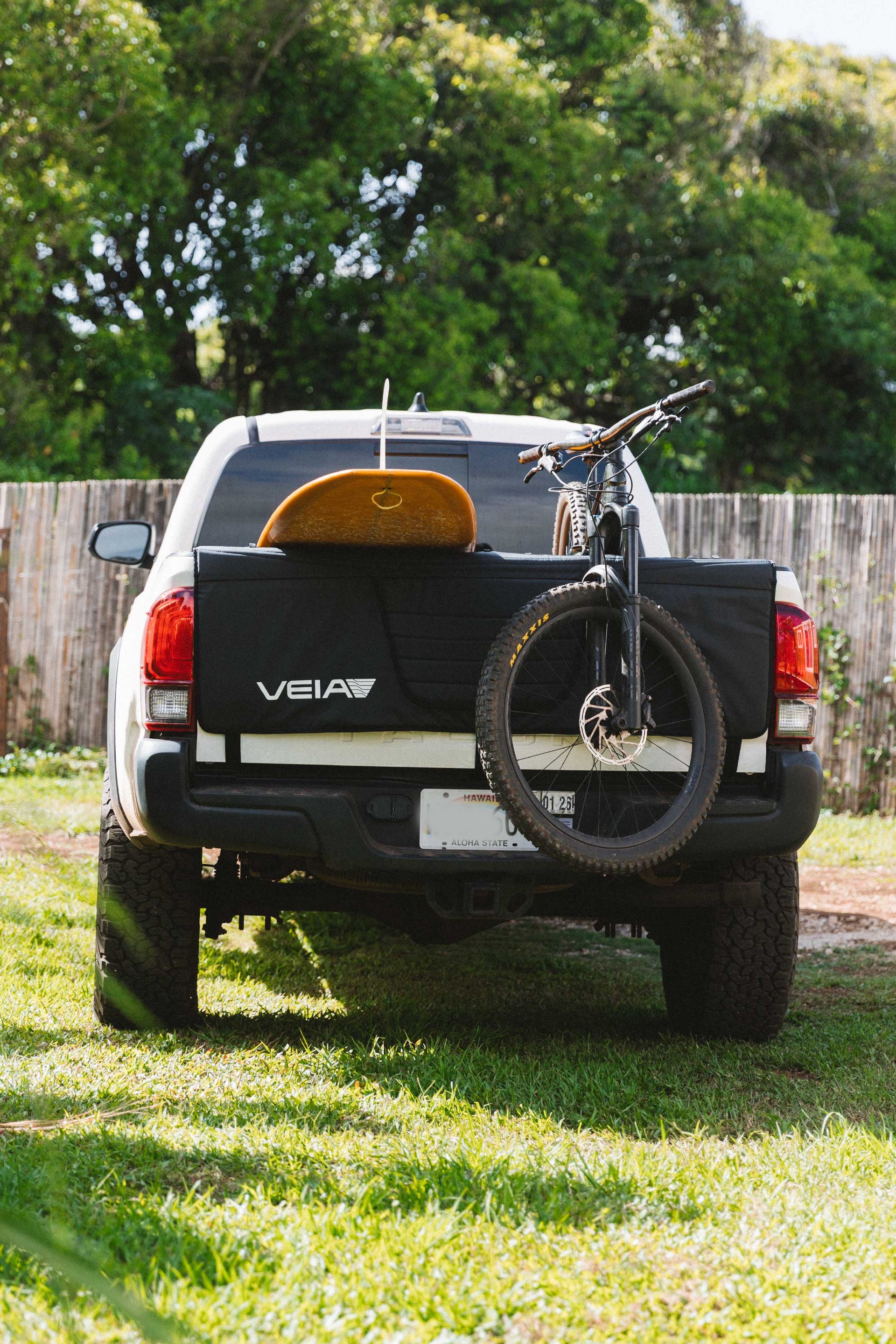 Explorer Full Tailgate Truck Bike Surfboard Pad VEIA Supplies
