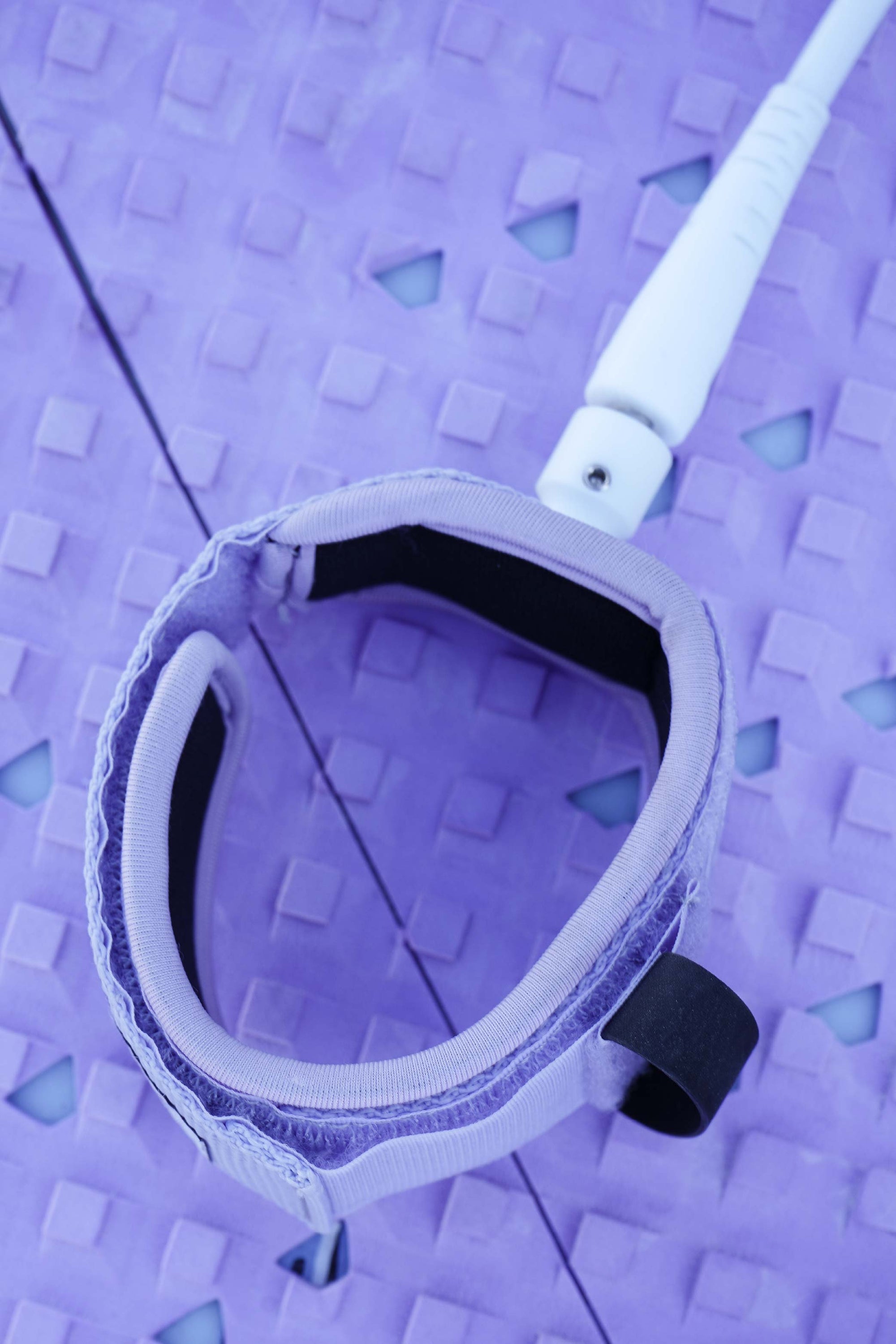 Explorer 5'6" Comp Leash - Lilac
